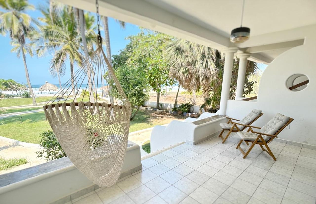 Hotel Tres Santos ตรอนโกเนส ภายนอก รูปภาพ